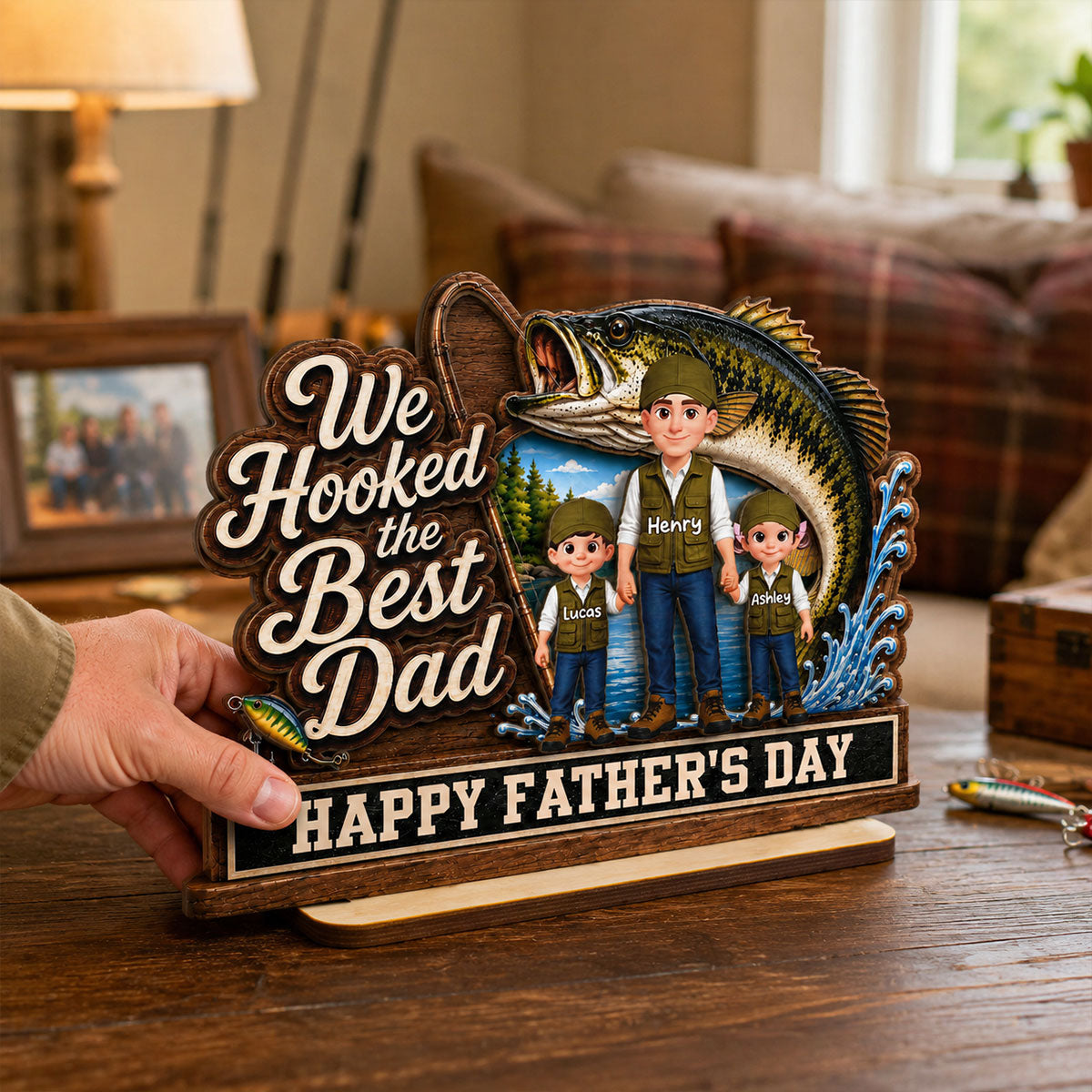We Hooked The Best Dad Fishing Man & Kids 2D Flat - Personalized 2-Layered Wooden Plaque - Gift For Fishing Dad