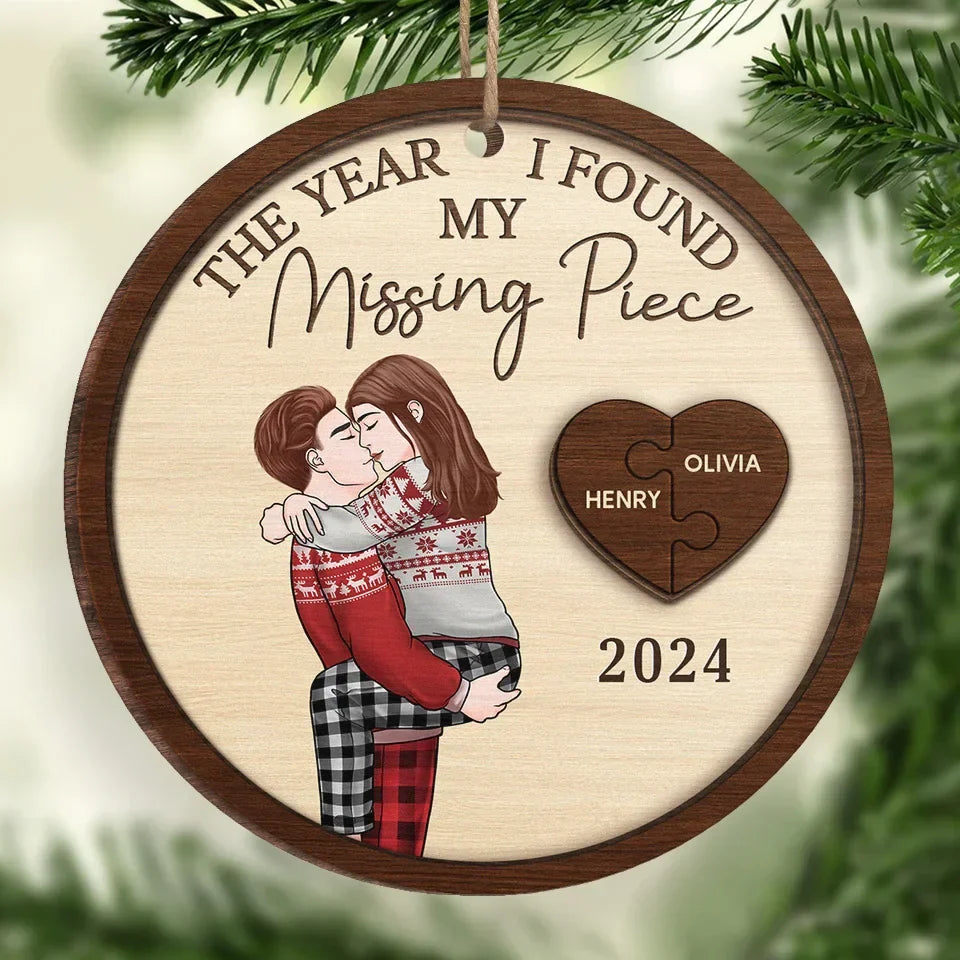 The Year I Discovered My Heart’s Missing Link - Couple Personalized Custom Ornament - Wood Custom Shaped - Christmas Gift For Husband Wife, Anniversary