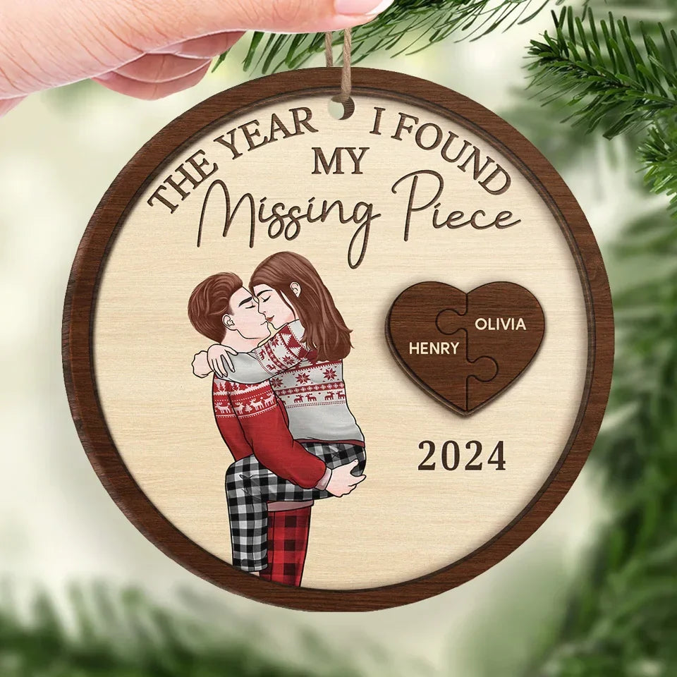 The Year I Discovered My Heart’s Missing Link - Couple Personalized Custom Ornament - Wood Custom Shaped - Christmas Gift For Husband Wife, Anniversary