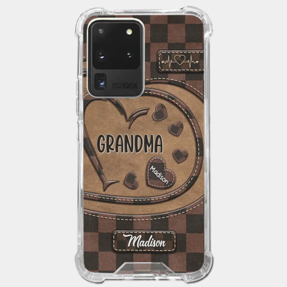 Grandma’s Love Is The Heart Of Our Family - Family Personalized Custom Clear Phone Case - Gift For Mom, Grandma