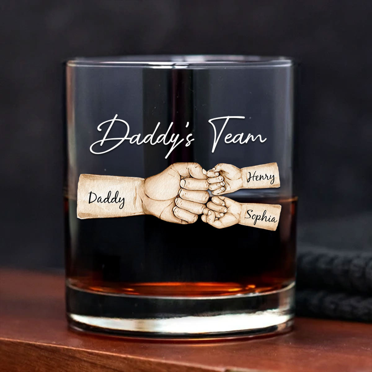 Daddy's Team Fist Bump Personalized Wine Glass, Father's Day Gift For Dad, Gift for Husband, Gift for Grandpa