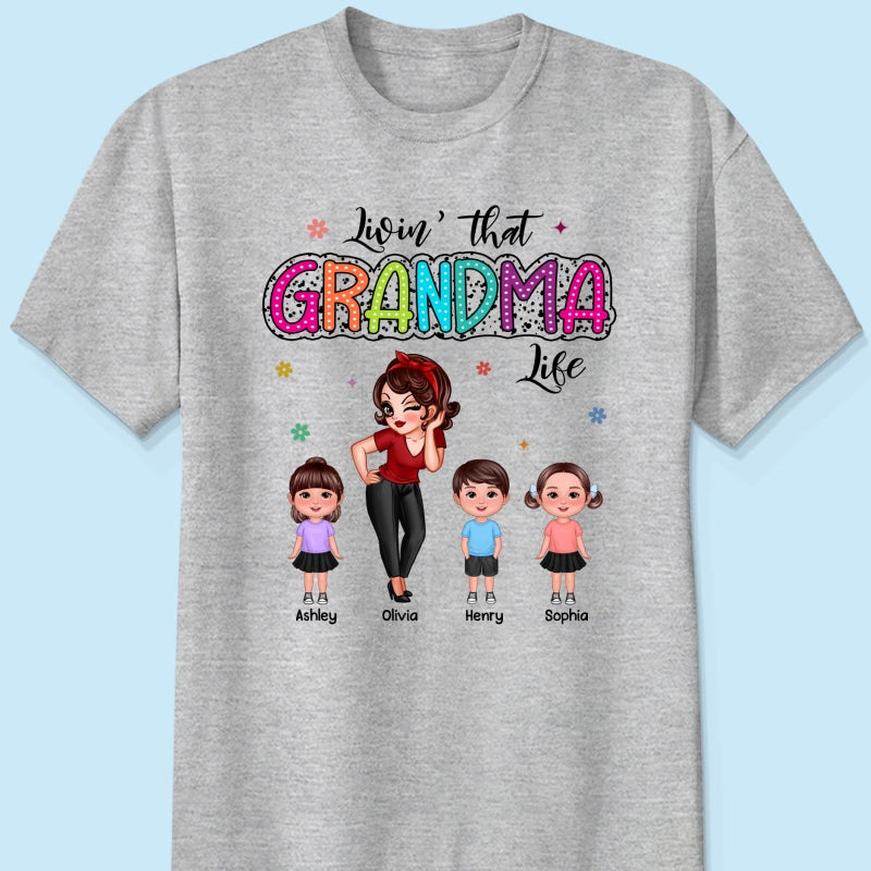 Livin‘ That Grandma Mom Life Pretty Woman & Kids Summer Vibe Personalized Shirt