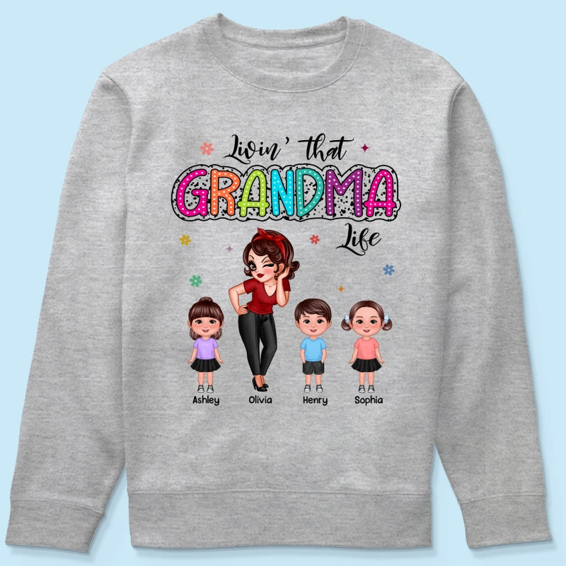Livin‘ That Grandma Mom Life Pretty Woman & Kids Summer Vibe Personalized Shirt