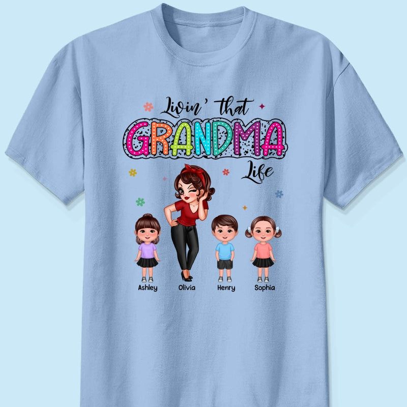 Livin‘ That Grandma Mom Life Pretty Woman & Kids Summer Vibe Personalized Shirt