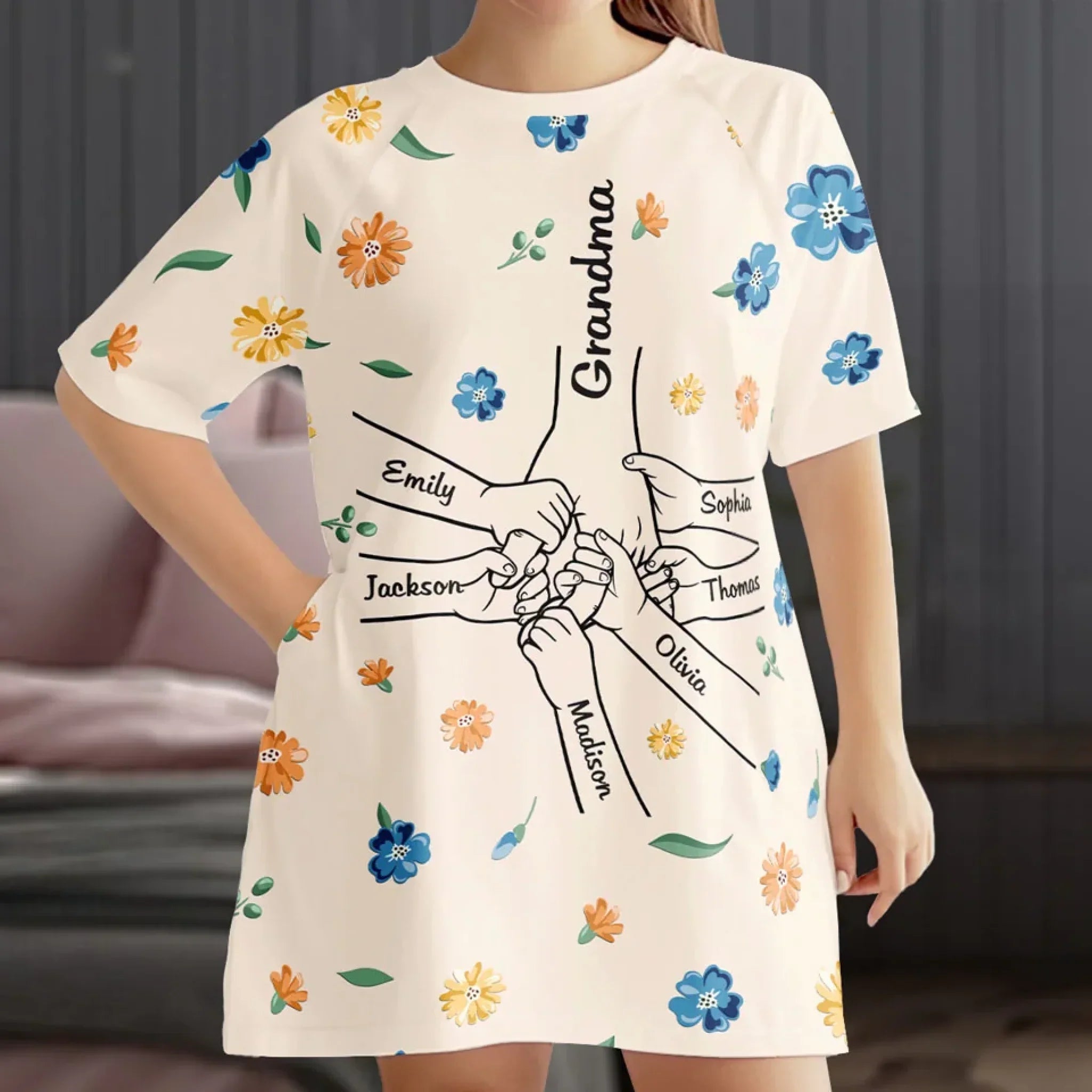 A Mother’s Love Knows No Distance - Family Personalized Custom Women's Sleep Tee - Mother's Day, Gift For Mom, Grandma