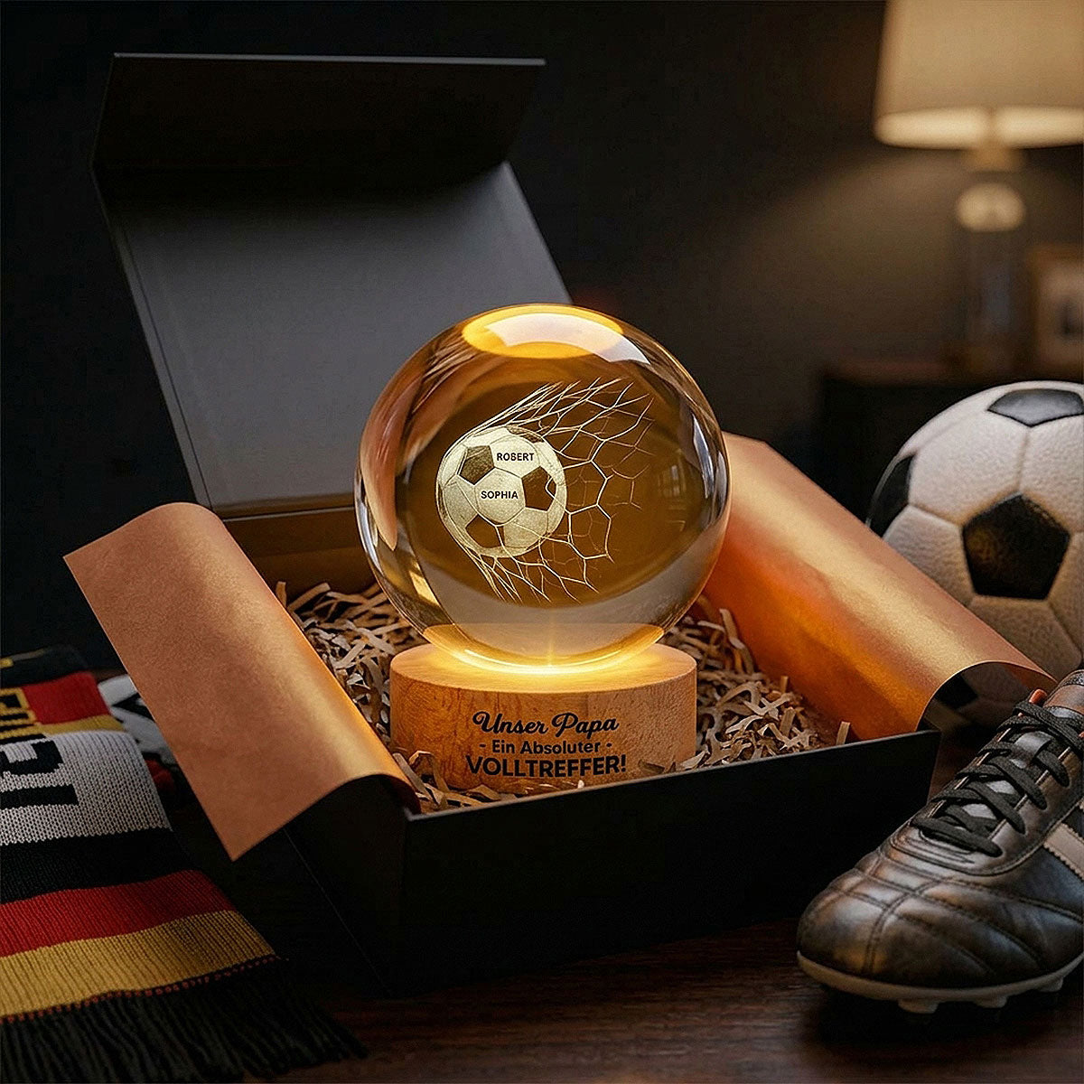 Unser Papa Ein absoluter Volltreffer - Personalisiertes Kristallkugel LED Nachtlicht – Geschenk zum Vatertag fr Fuball-Papa – Mit Namen