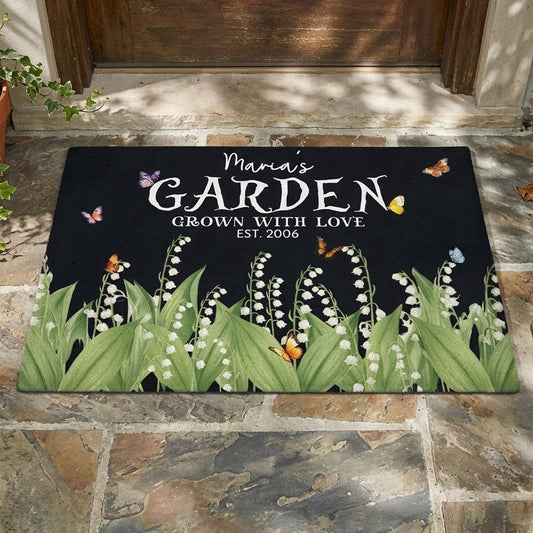 Custom Name & Birth Flower Garden Welcome Mat For Her, Mom, Grandma - Personalized Doormat