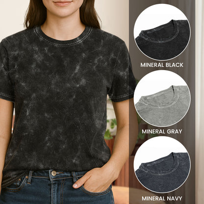 In A World Filled With Princesses Be A Chingona Hispanic - Personalized Acid Wash T‑Shirt