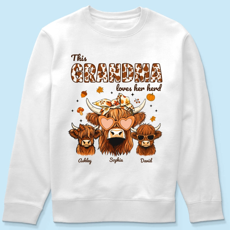 Fall Highland Cow Mom Grandma Personalized Sweatshirt, Cozy Fall Vibe Sweatshirt