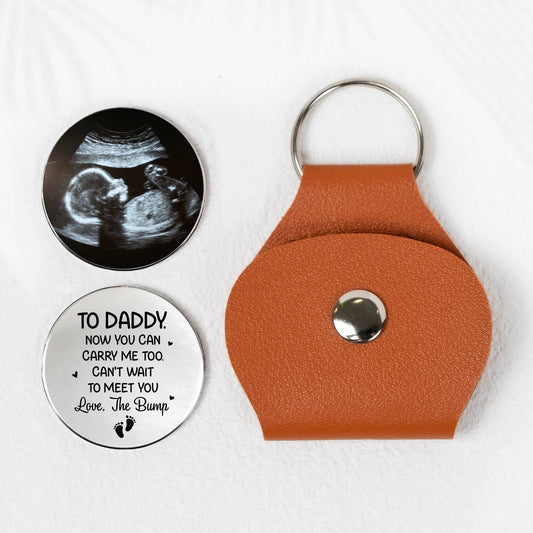 Father's Day Gifts, Now You Can Carry Me Too Can't Wait To Meet You - Personalized Leather Photo Pocket Hug