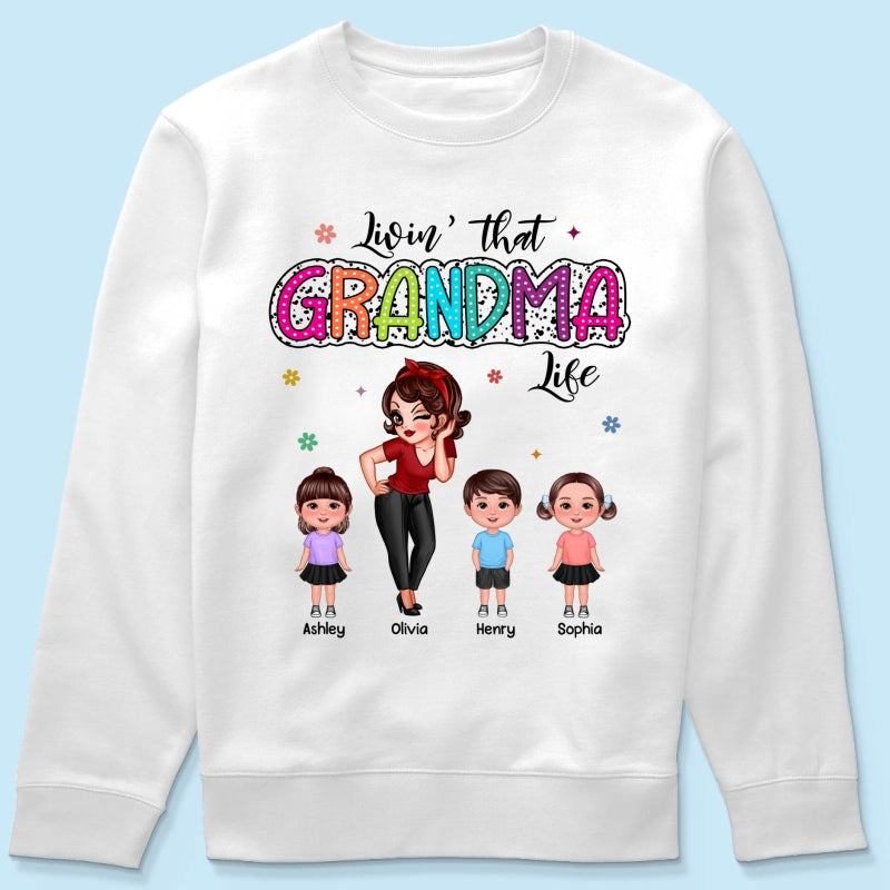 Livin‘ That Grandma Mom Life Pretty Woman & Kids Summer Vibe Personalized Shirt