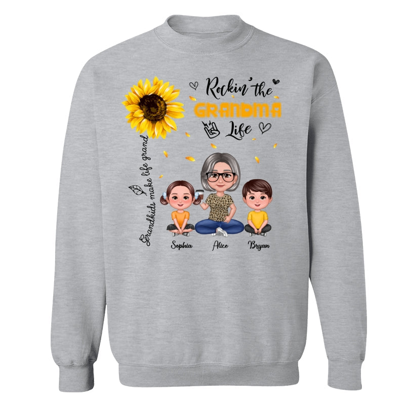Rockin‘ The Grandma Life Sunflower Pretty Doll Personalized Shirt
